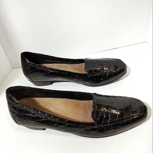 Clark's Artisan - black alligator textile loafer walking shoes